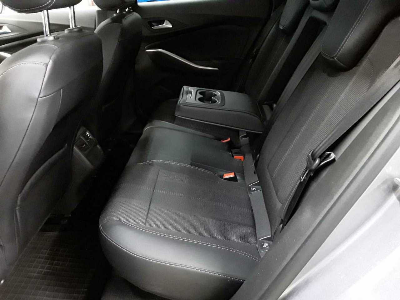 Opel Grandland 1.5 D Automatik GS 13
