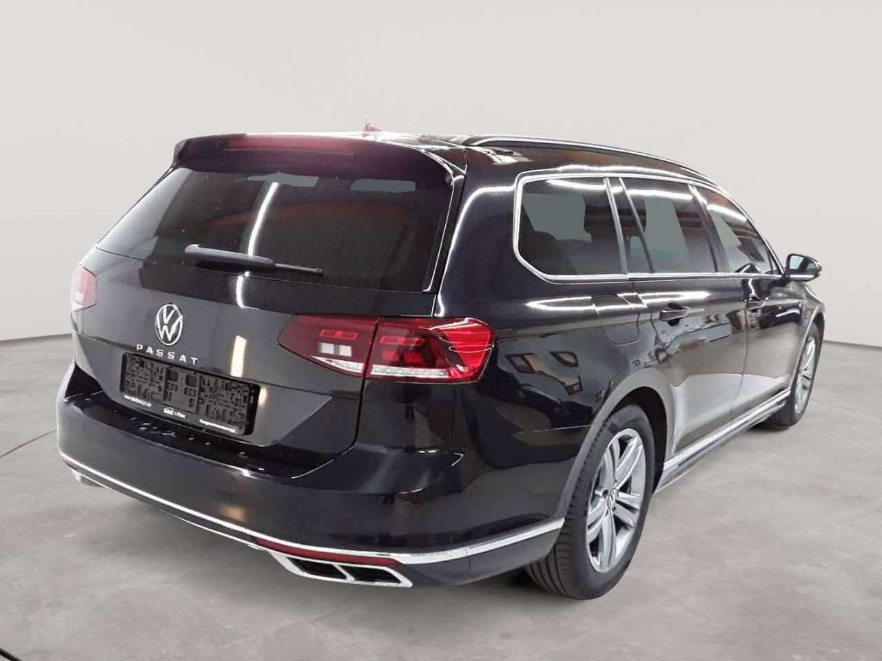 Volkswagen Passat Variant 2.0 TDI SCR DSG Business 4