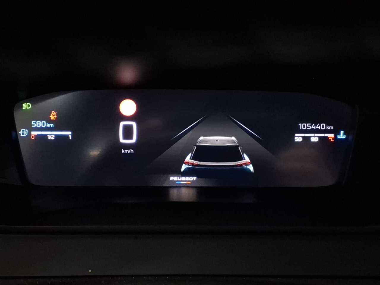 Peugeot 2008 PureTech 100 Allure 11