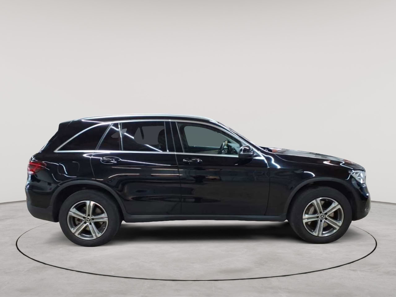 Mercedes-Benz GLC 300 de 4Matic 9G-TRONIC 3
