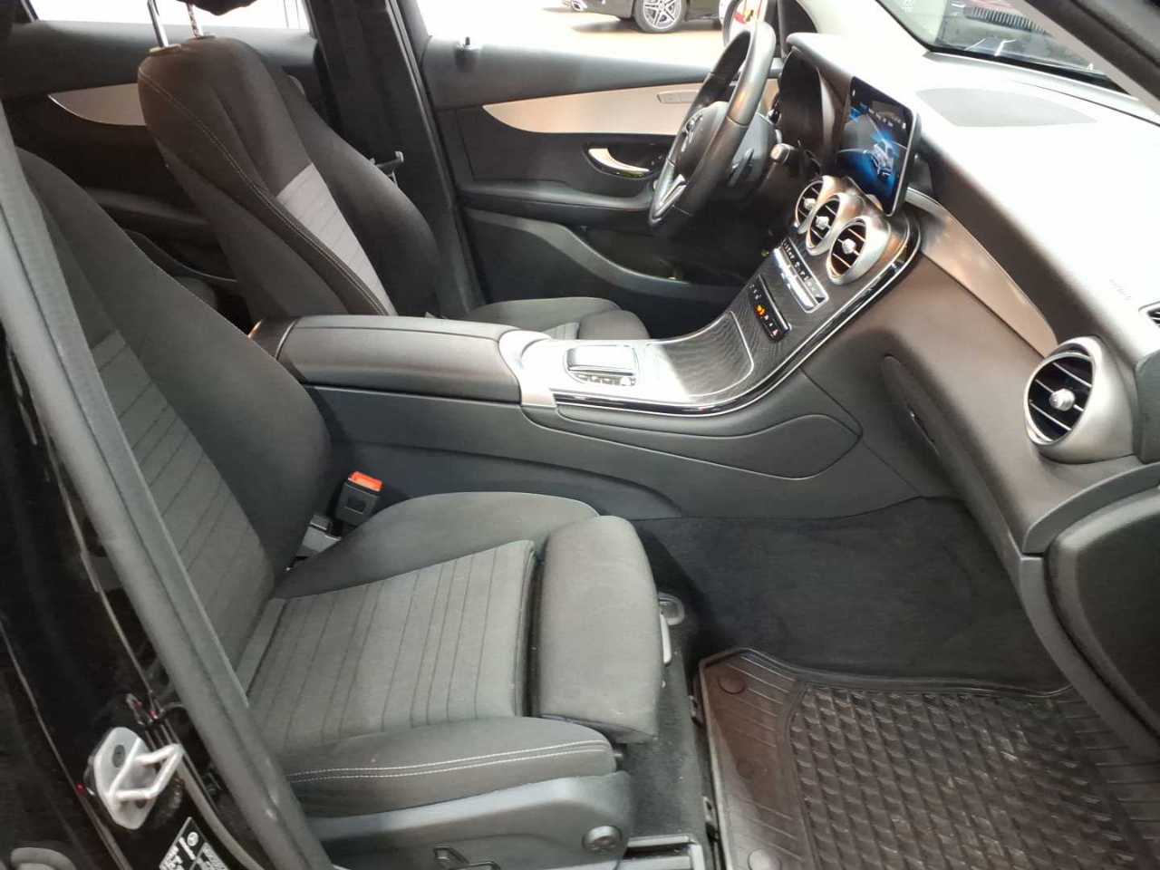 Mercedes-Benz GLC 300 de 4Matic 9G-TRONIC 8