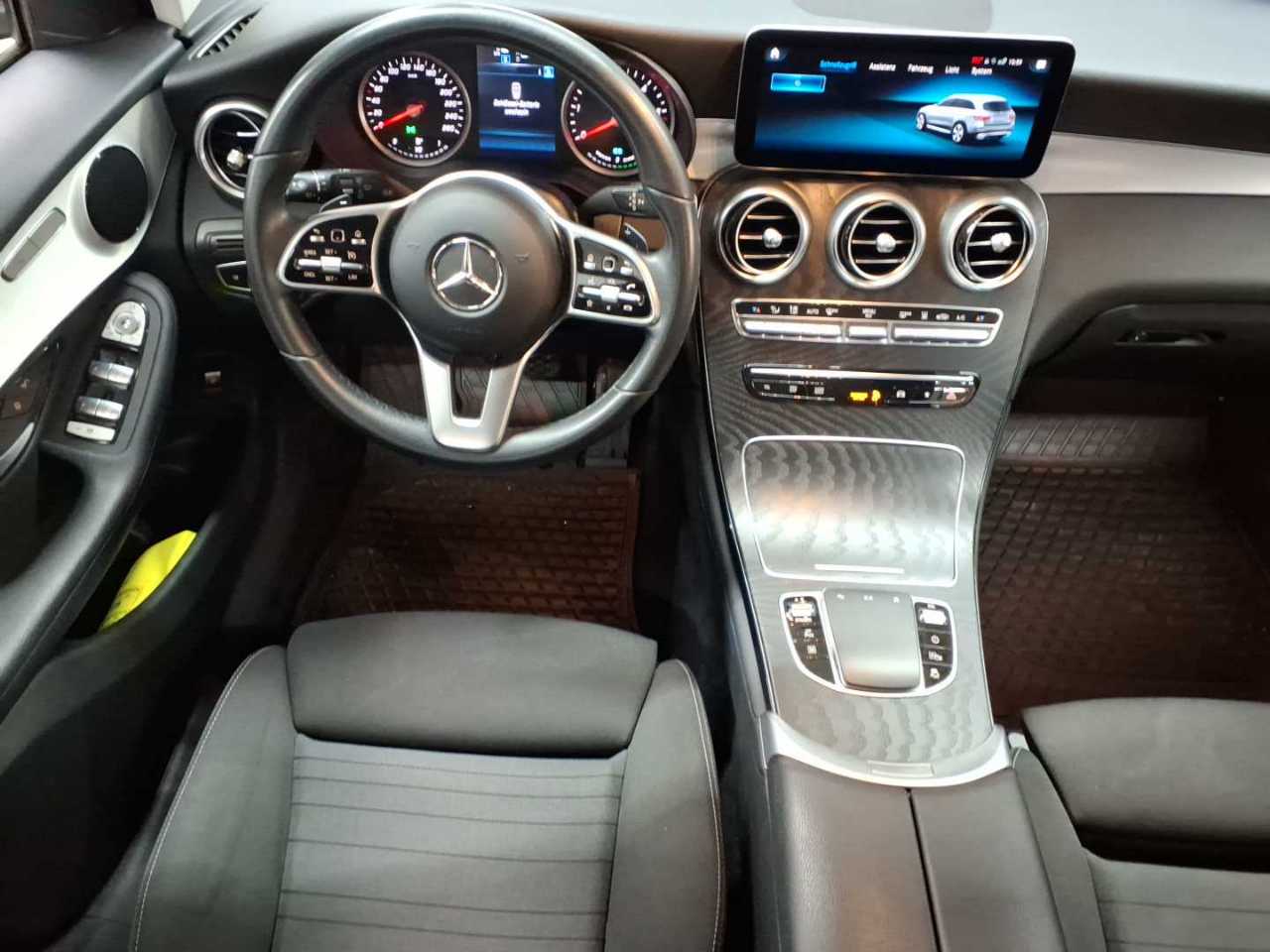 Mercedes-Benz GLC 300 de 4Matic 9G-TRONIC 10
