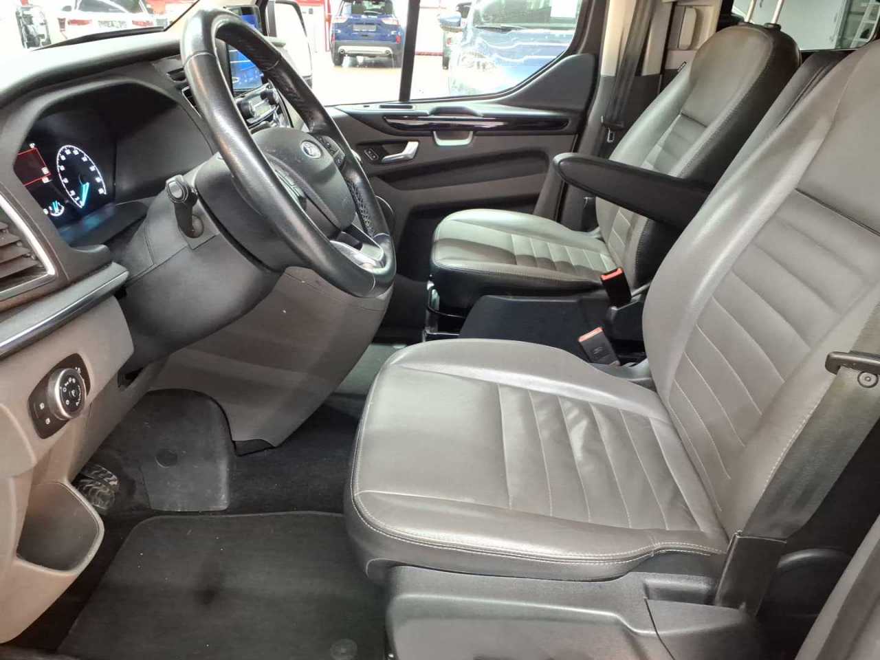 Ford Tourneo Custom 320 L1H1 VA Titanium 8