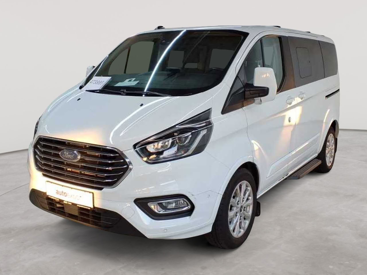 Ford Tourneo Custom 320 L1H1 VA Titanium 2