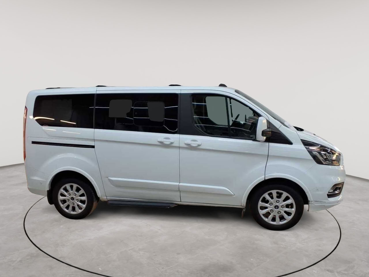 Ford Tourneo Custom 320 L1H1 VA Titanium 3