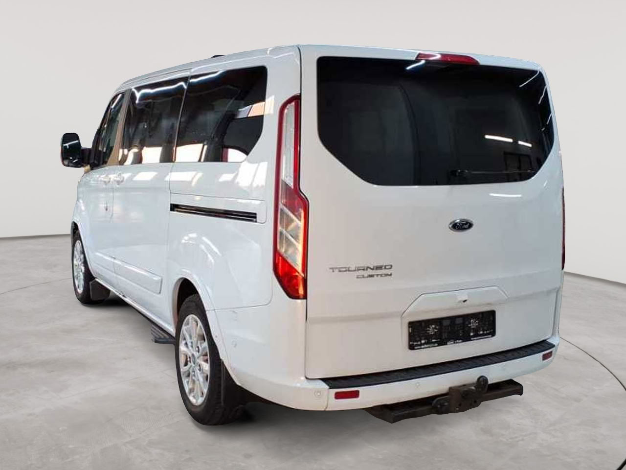 Ford Tourneo Custom 320 L1H1 VA Titanium 5