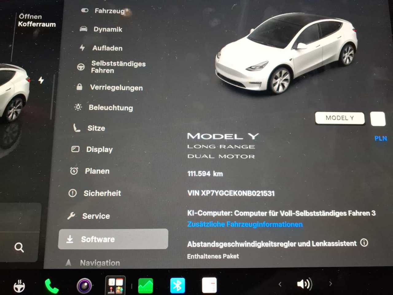 Tesla Model Y Long Range Dual Motor AWD 11