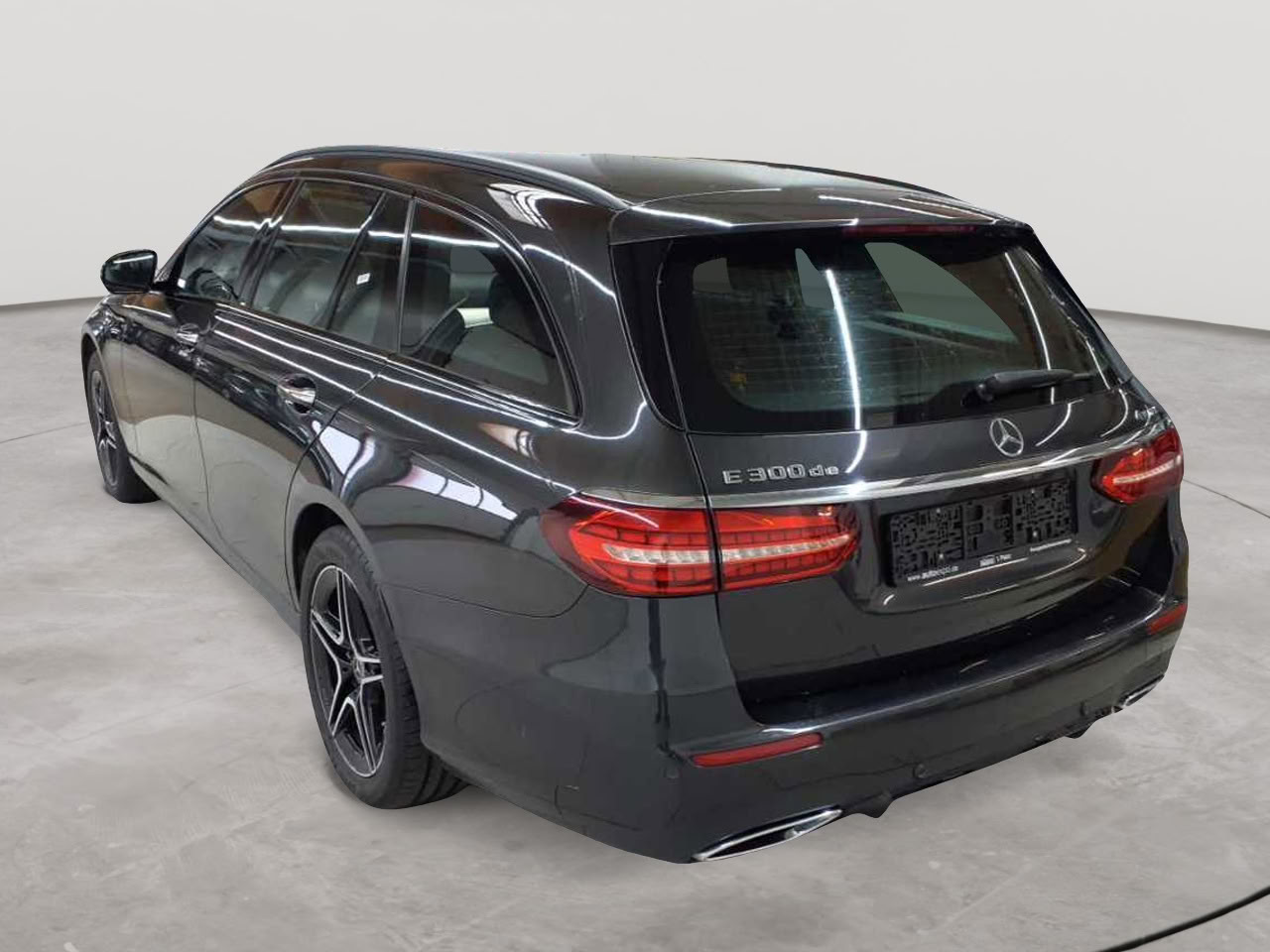 Mercedes-Benz E 300 de 4Matic T 9G-TRONIC AMG Line 5
