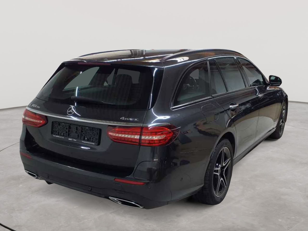 Mercedes-Benz E 300 de 4Matic T 9G-TRONIC AMG Line 4