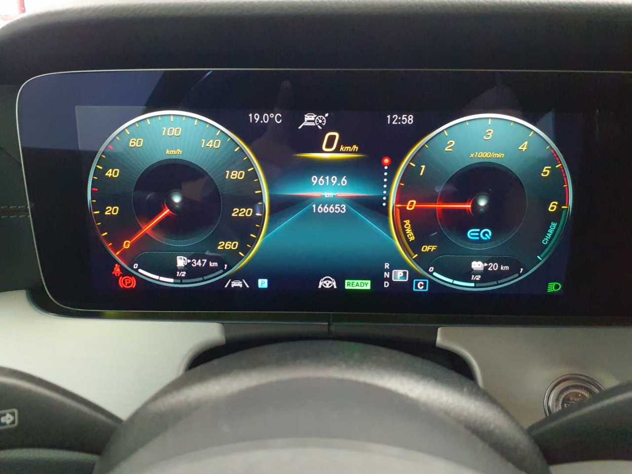Mercedes-Benz E 300 de 4Matic T 9G-TRONIC AMG Line 11