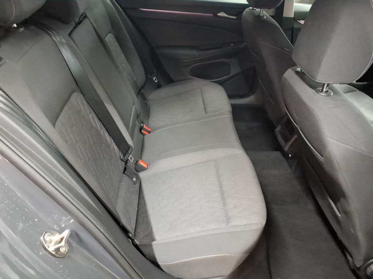 Volkswagen Golf Variant 1.5 eTSI OPF DSG Life 13