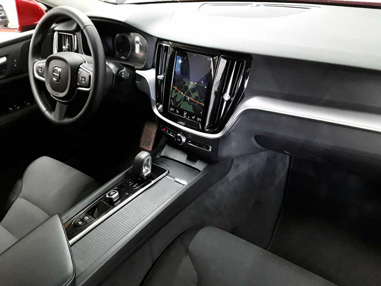 Volvo V60 B4 D Core 9