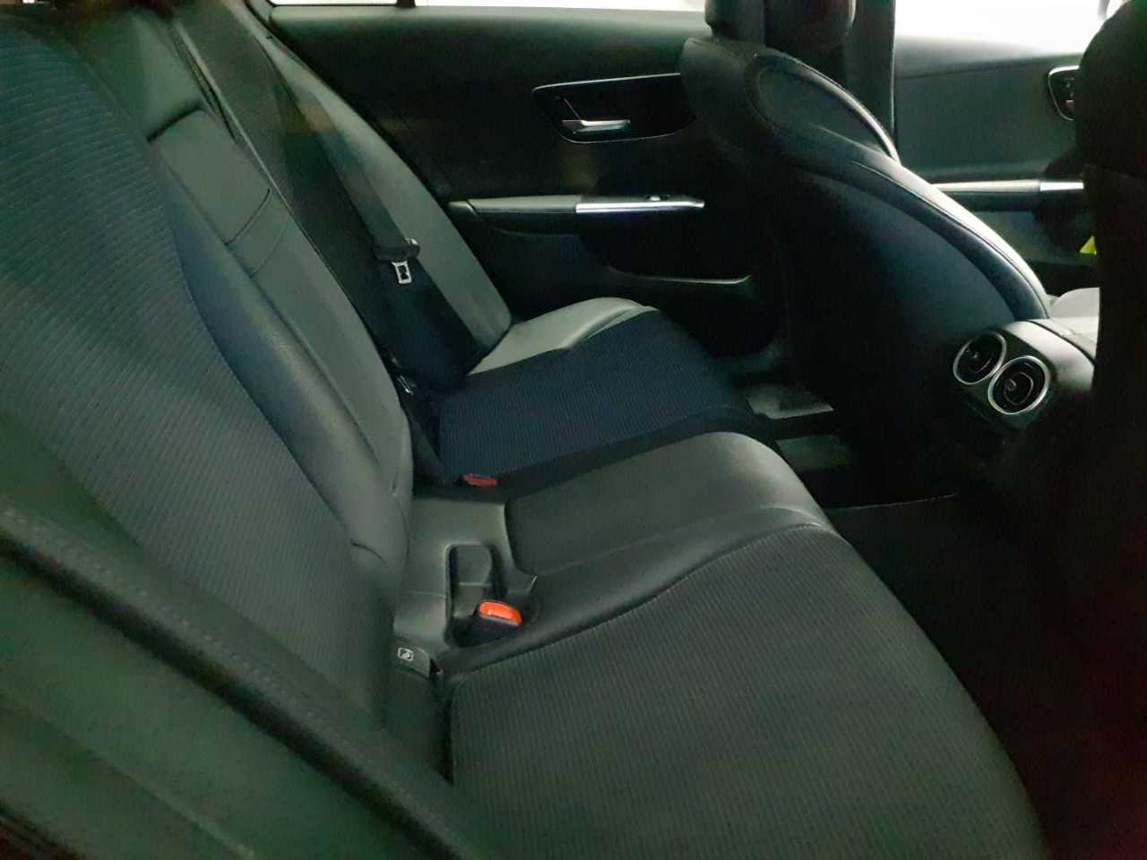 Mercedes-Benz C 220 d 9G-TRONIC Avantgarde 14