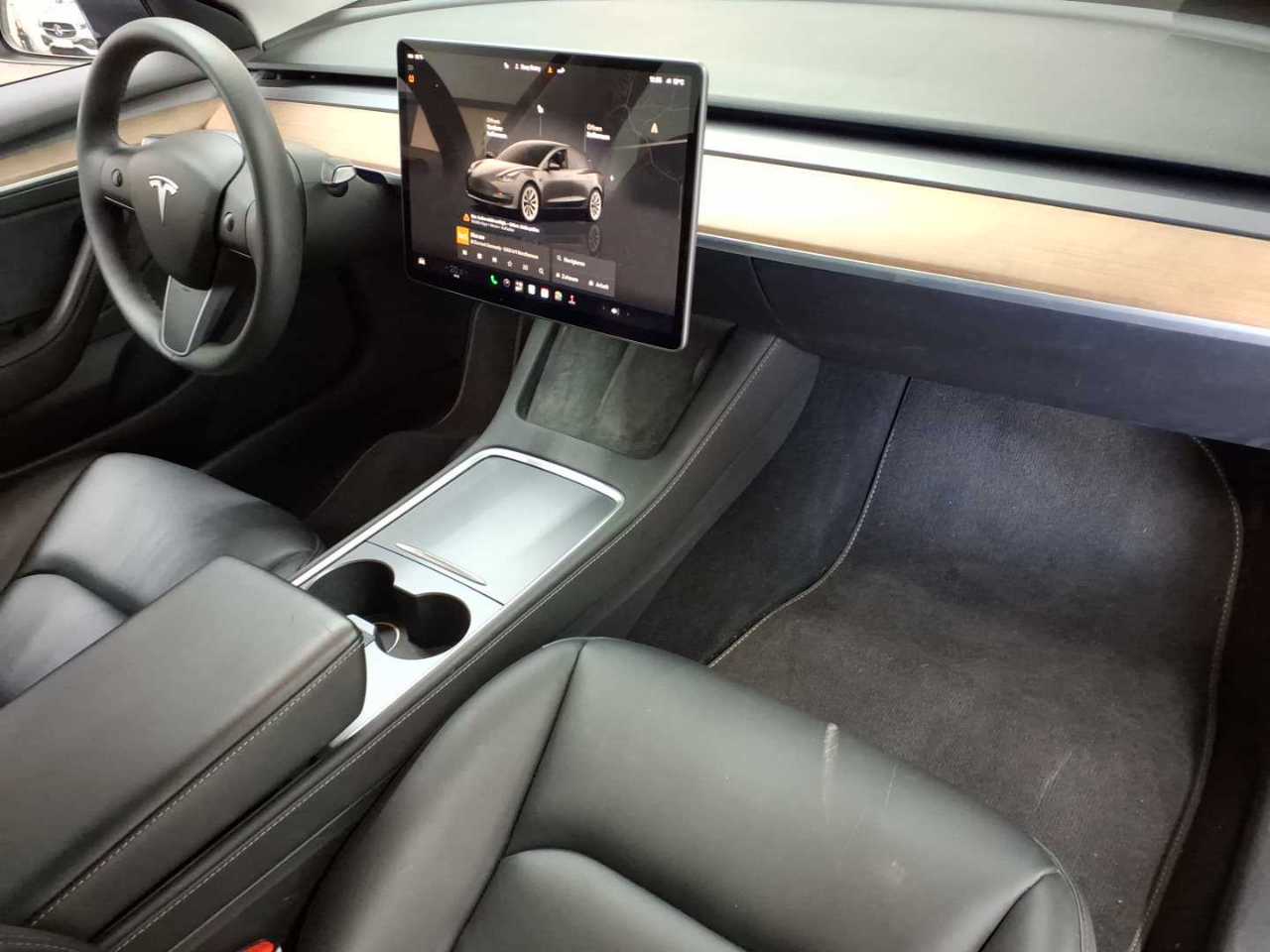 Tesla Model 3 Langstreckenbatt. Allradantrieb Dual Motor 9