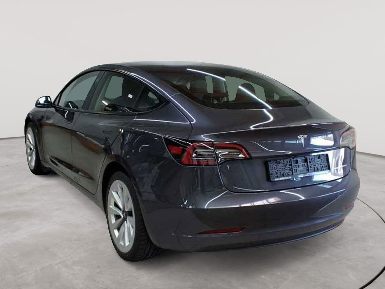 Tesla Model 3 Langstreckenbatt. Allradantrieb Dual Motor 5