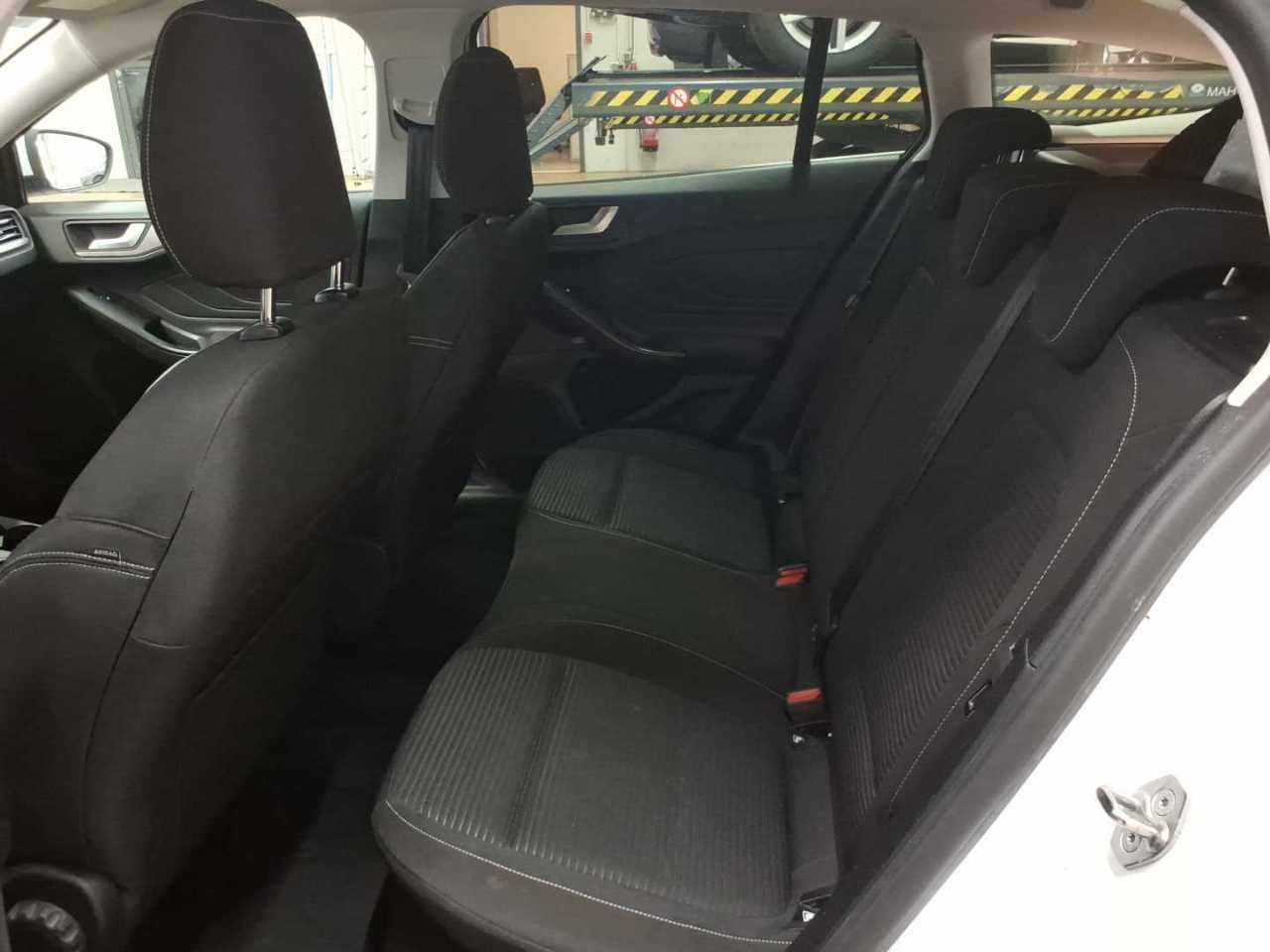 Ford Focus Turnier 1.5 EcoBlue Start-Stopp-System Aut. TITANIUM 13