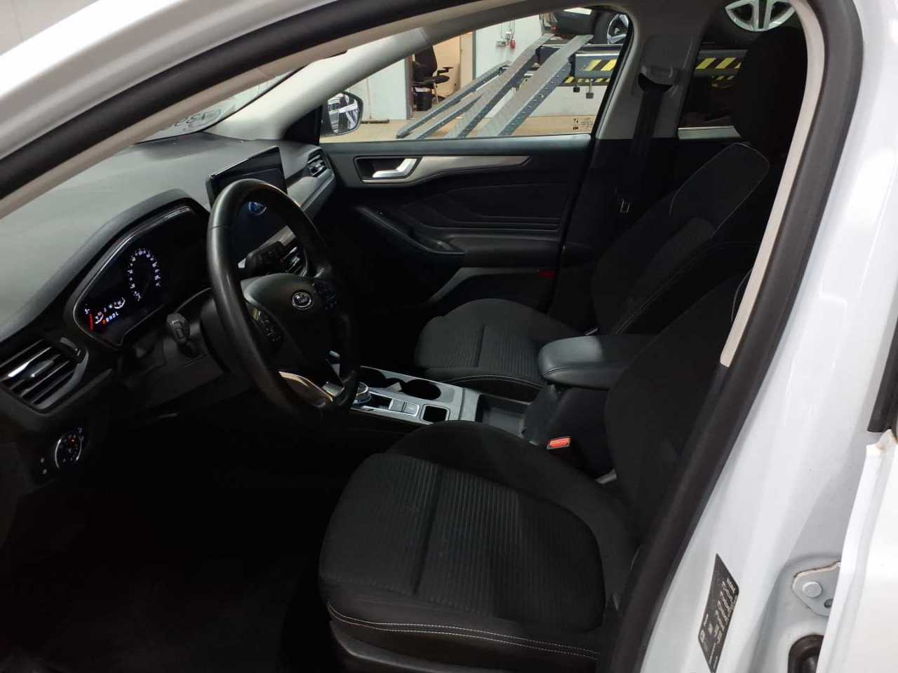 Ford Focus Turnier 1.5 EcoBlue Start-Stopp-System Aut. TITANIUM 7
