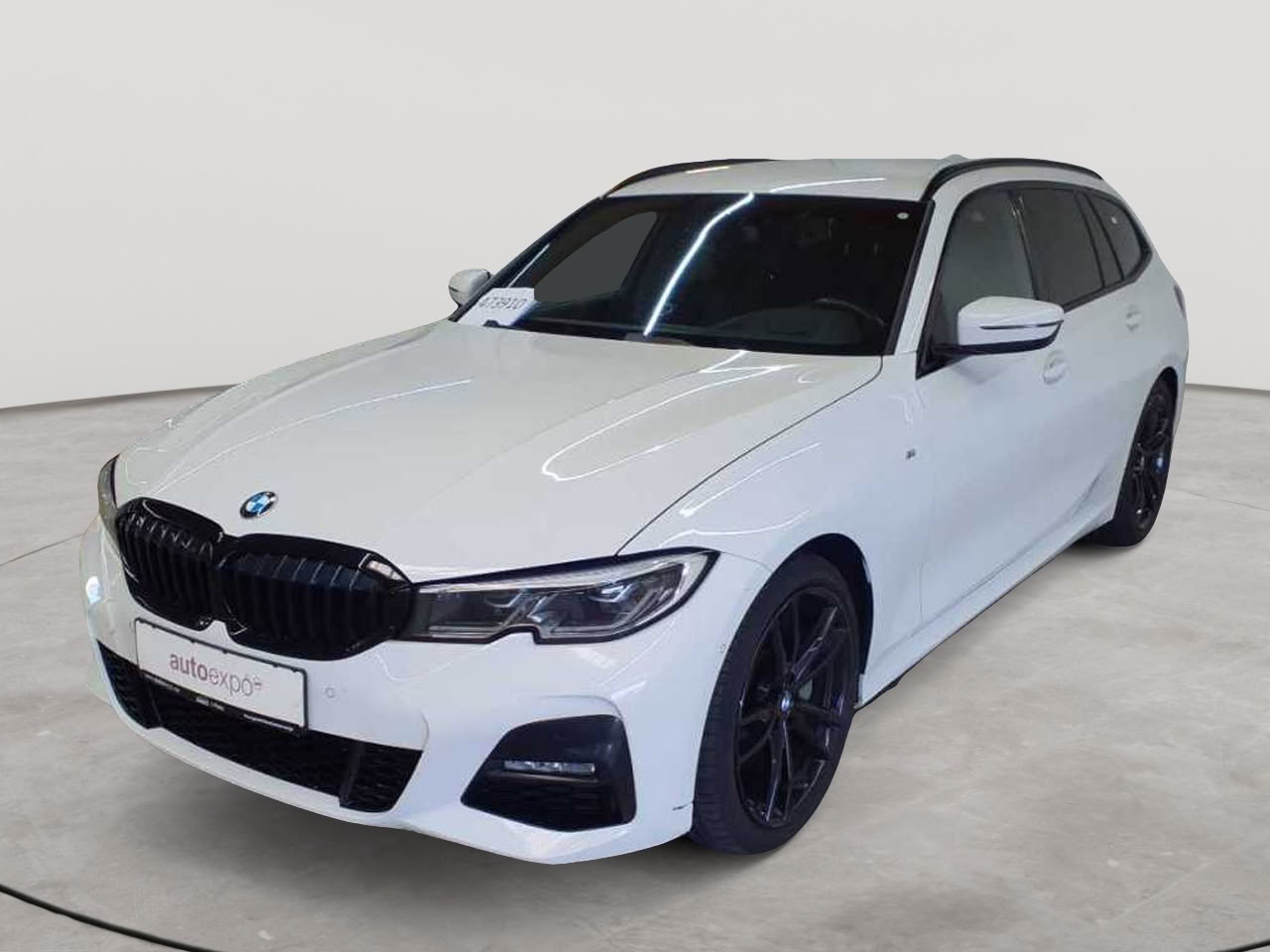 BMW 330d Touring xDrive Aut. M Sport 2