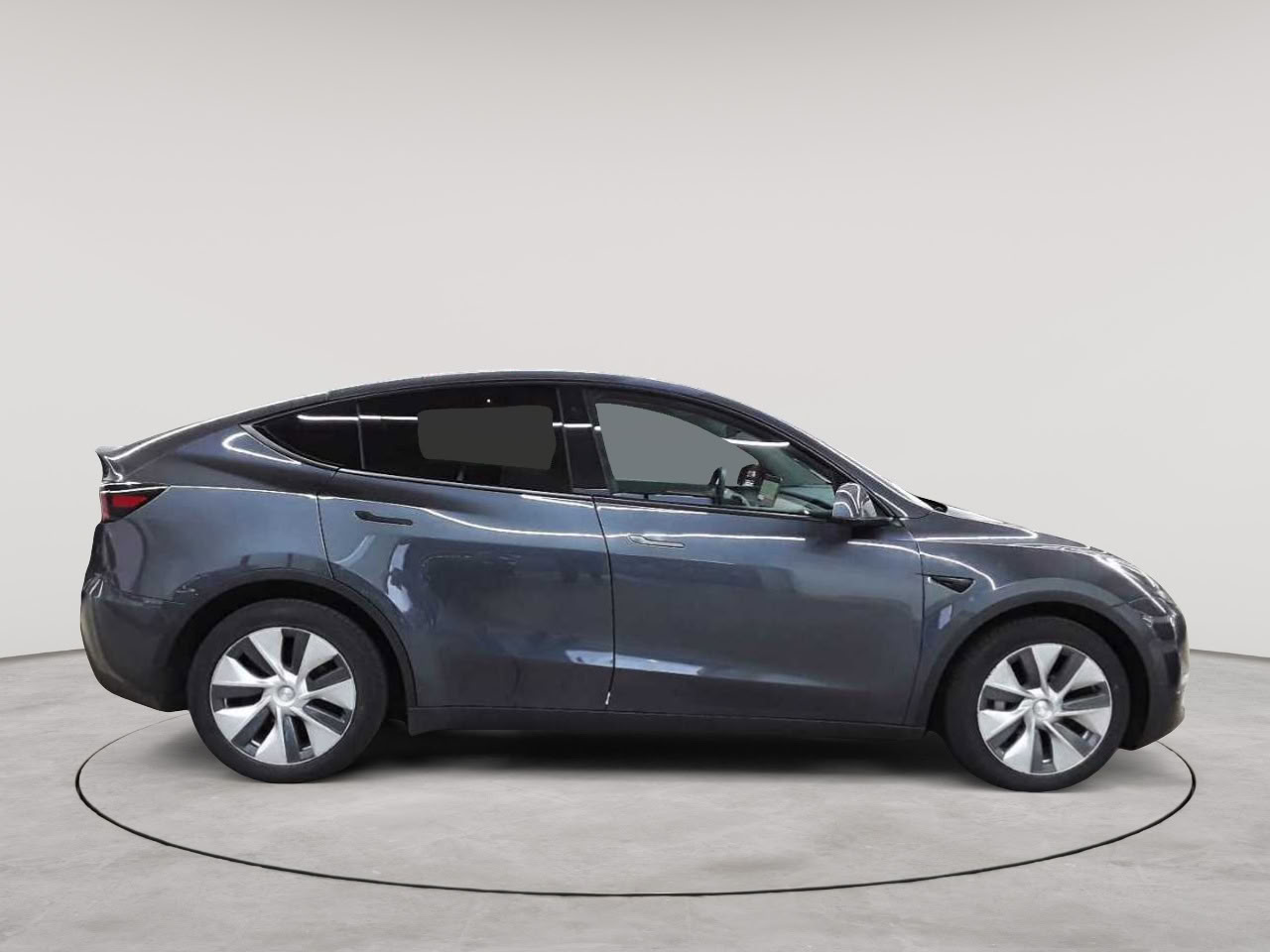 Tesla Model Y Long Range Dual Motor AWD 3