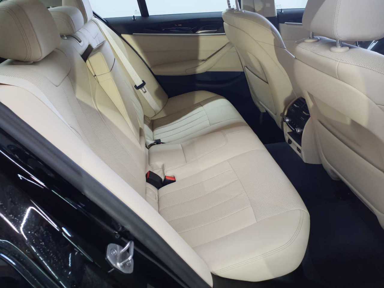 BMW 530e Aut. 14