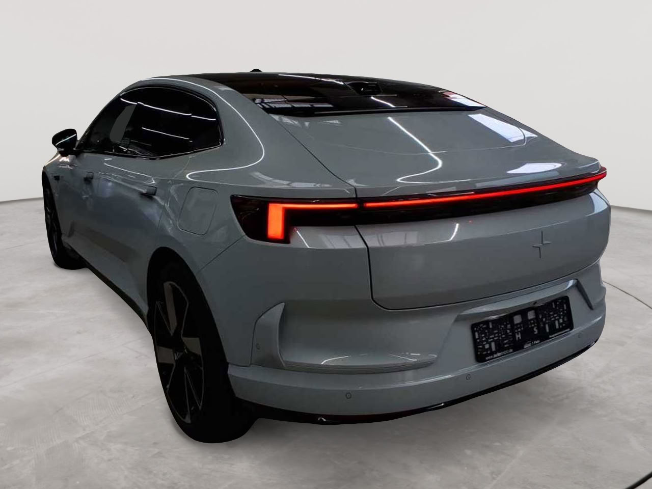 Polestar 4 Single Motor 100kWh Plus 5