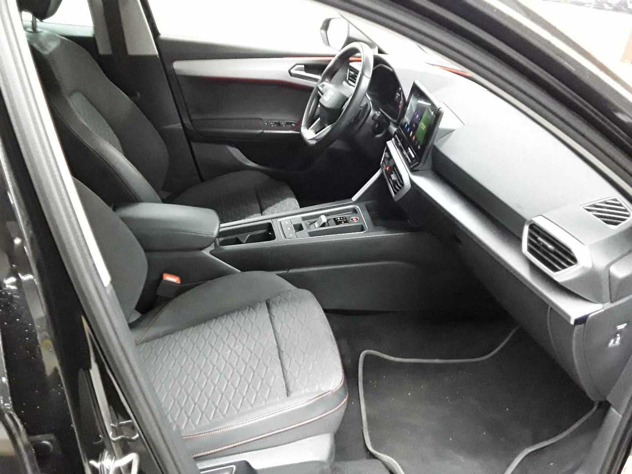 Seat Leon Sportstourer 2.0 TDI DSG FR 8