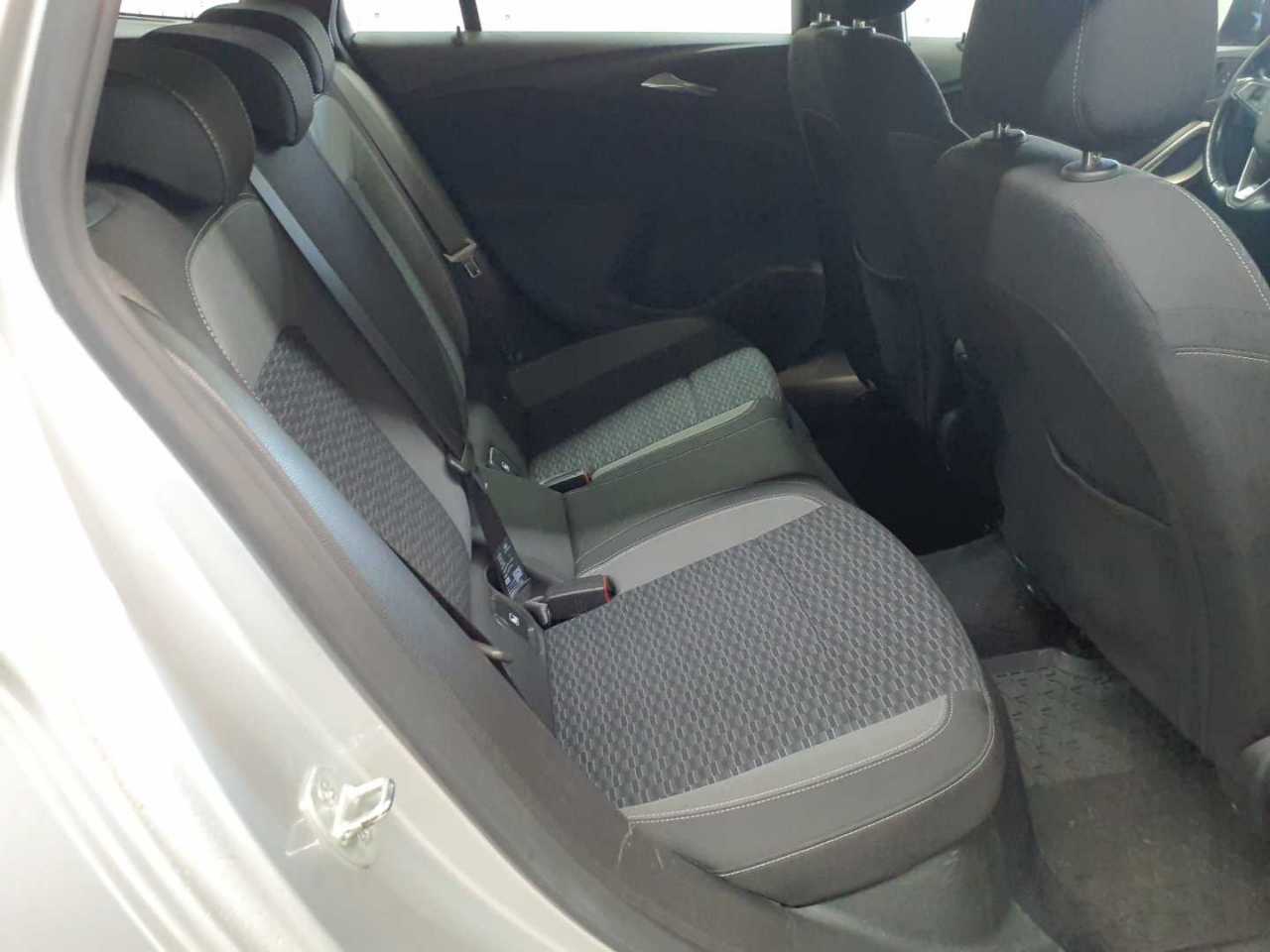 Opel Astra 1.2 Turbo Start/Stop Sports Tourer Edition 15