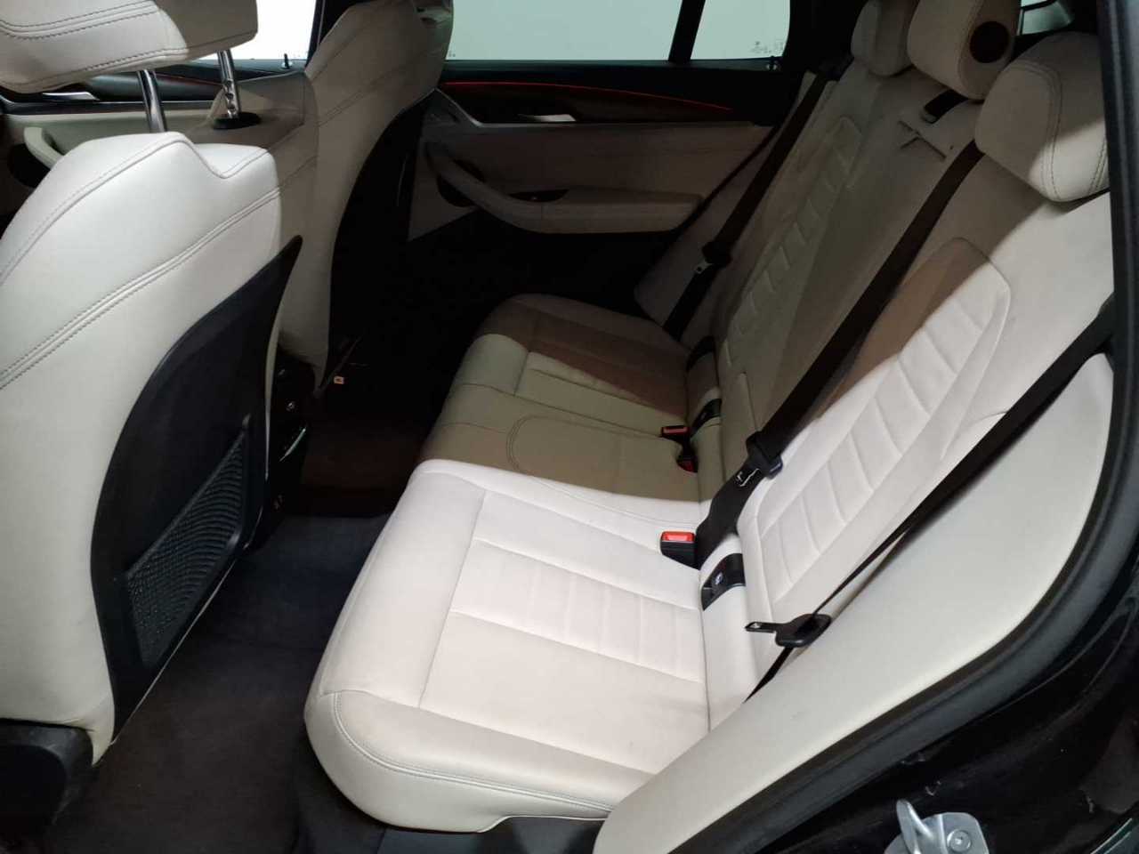 BMW X3 xDrive20d Aut. 13