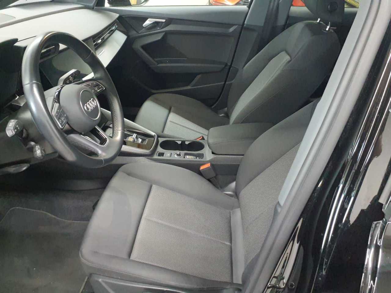 Audi A3 40 TFSIe Sportback S tronic advanced 7