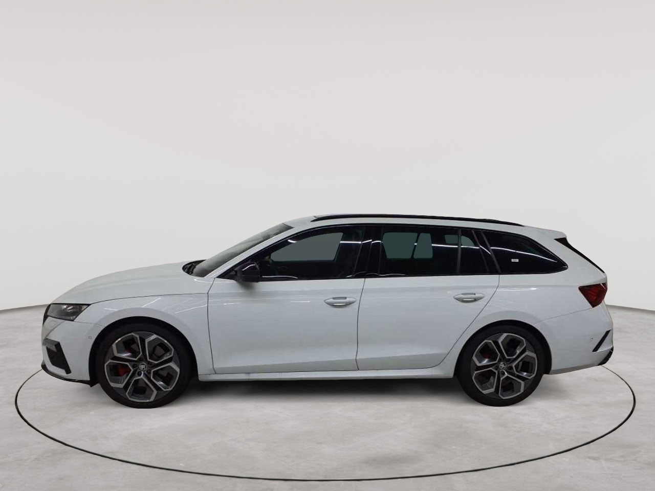 Skoda Octavia Combi 2.0 TSI DSG RS Plus 6