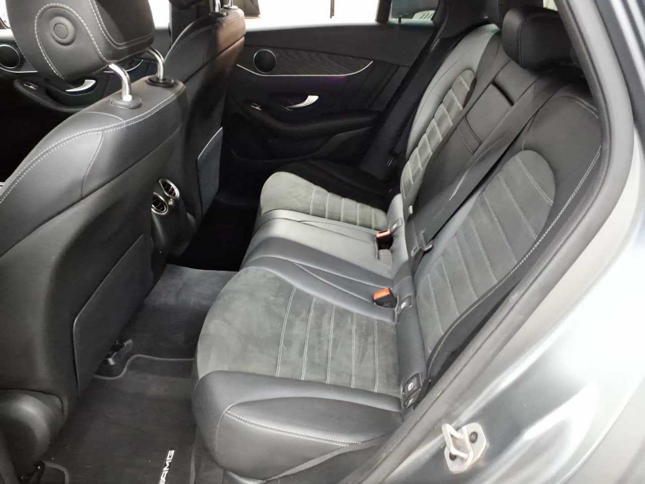 Mercedes-Benz GLC 300 4Matic 9G-TRONIC AMG Line 13