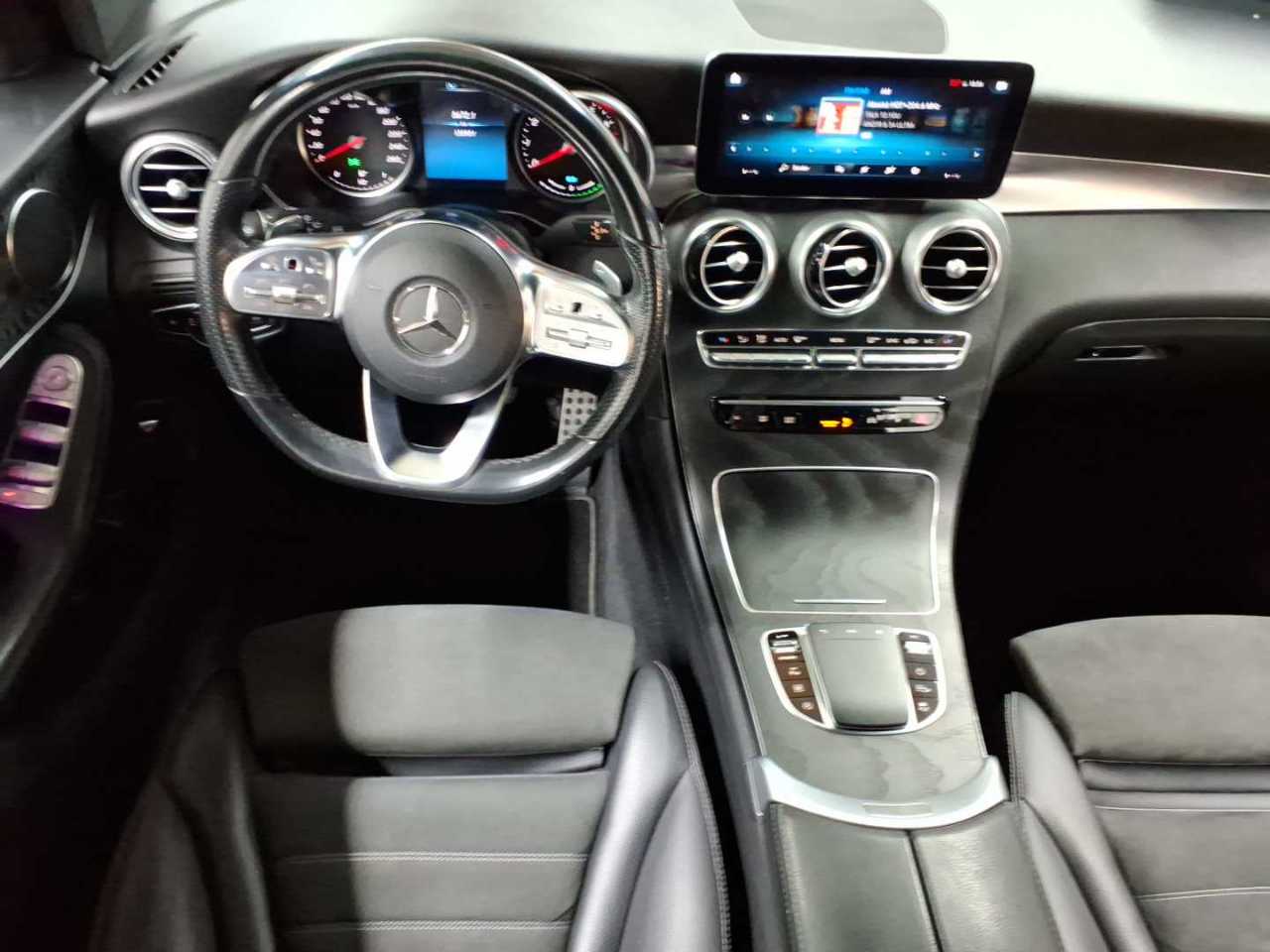 Mercedes-Benz GLC 300 4Matic 9G-TRONIC AMG Line 10
