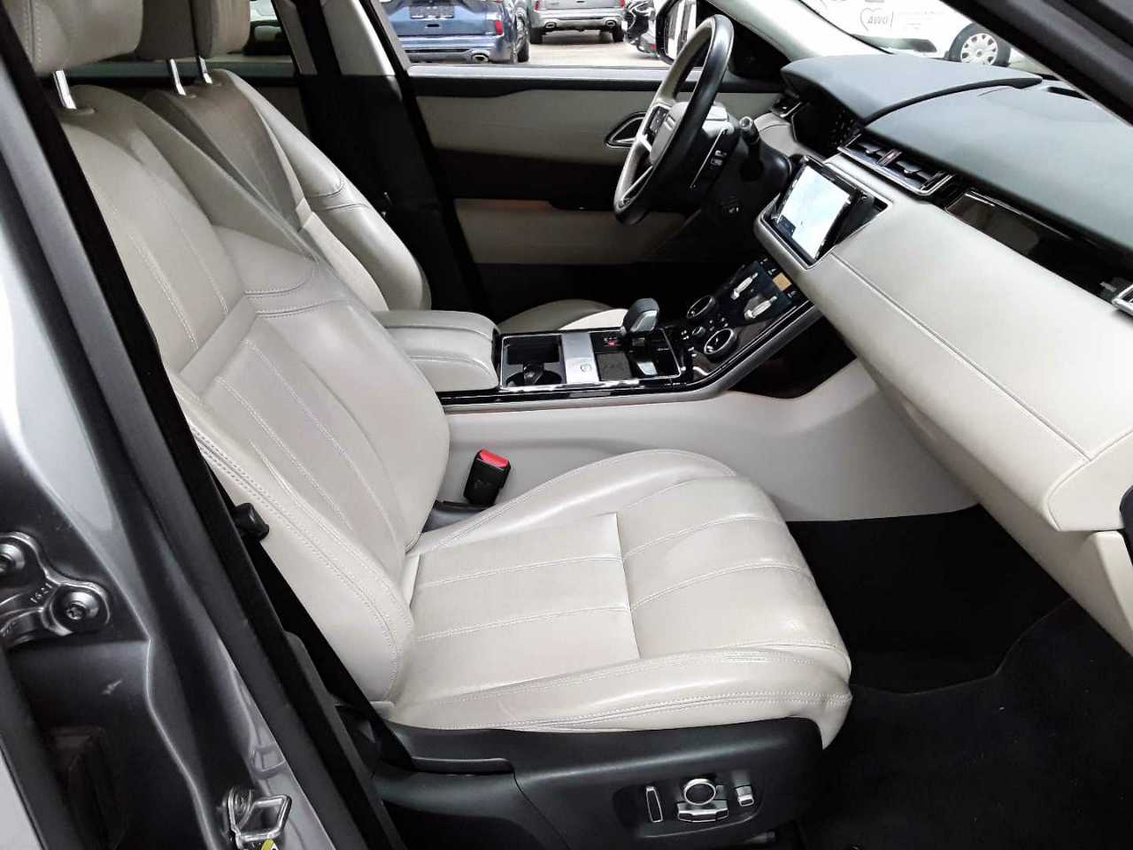Land Rover Range Rover Velar P400e S 8