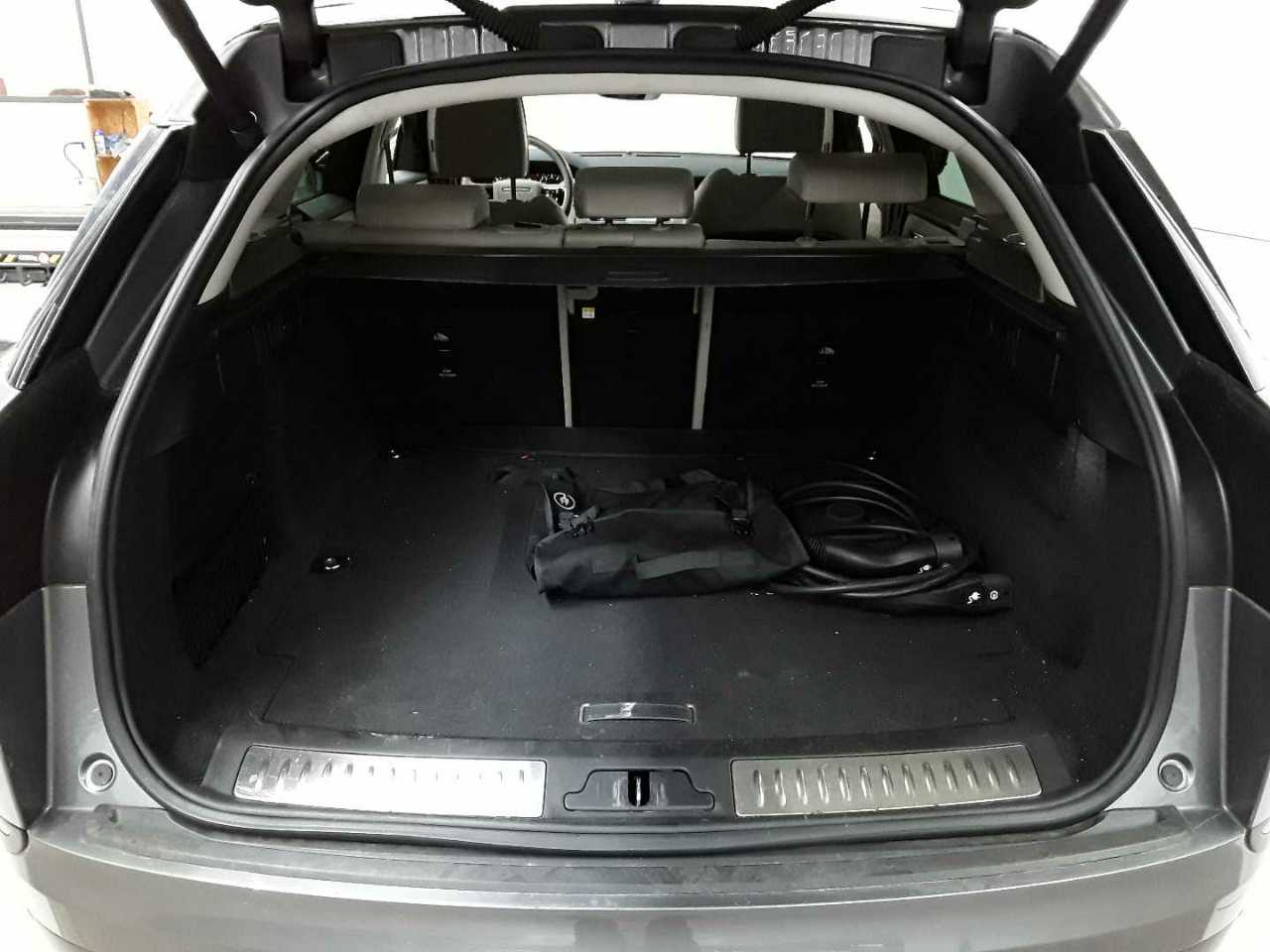 Land Rover Range Rover Velar P400e S 15