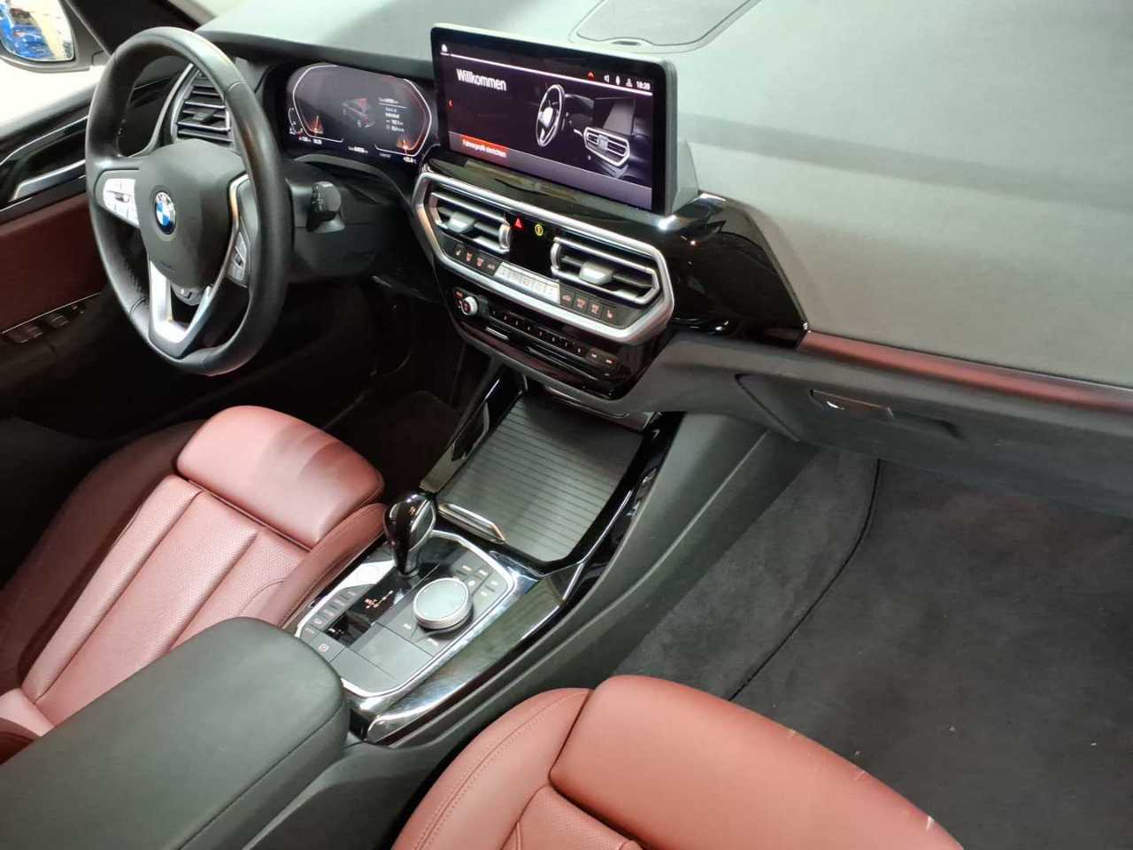 BMW X3 xDrive20d Aut. 9