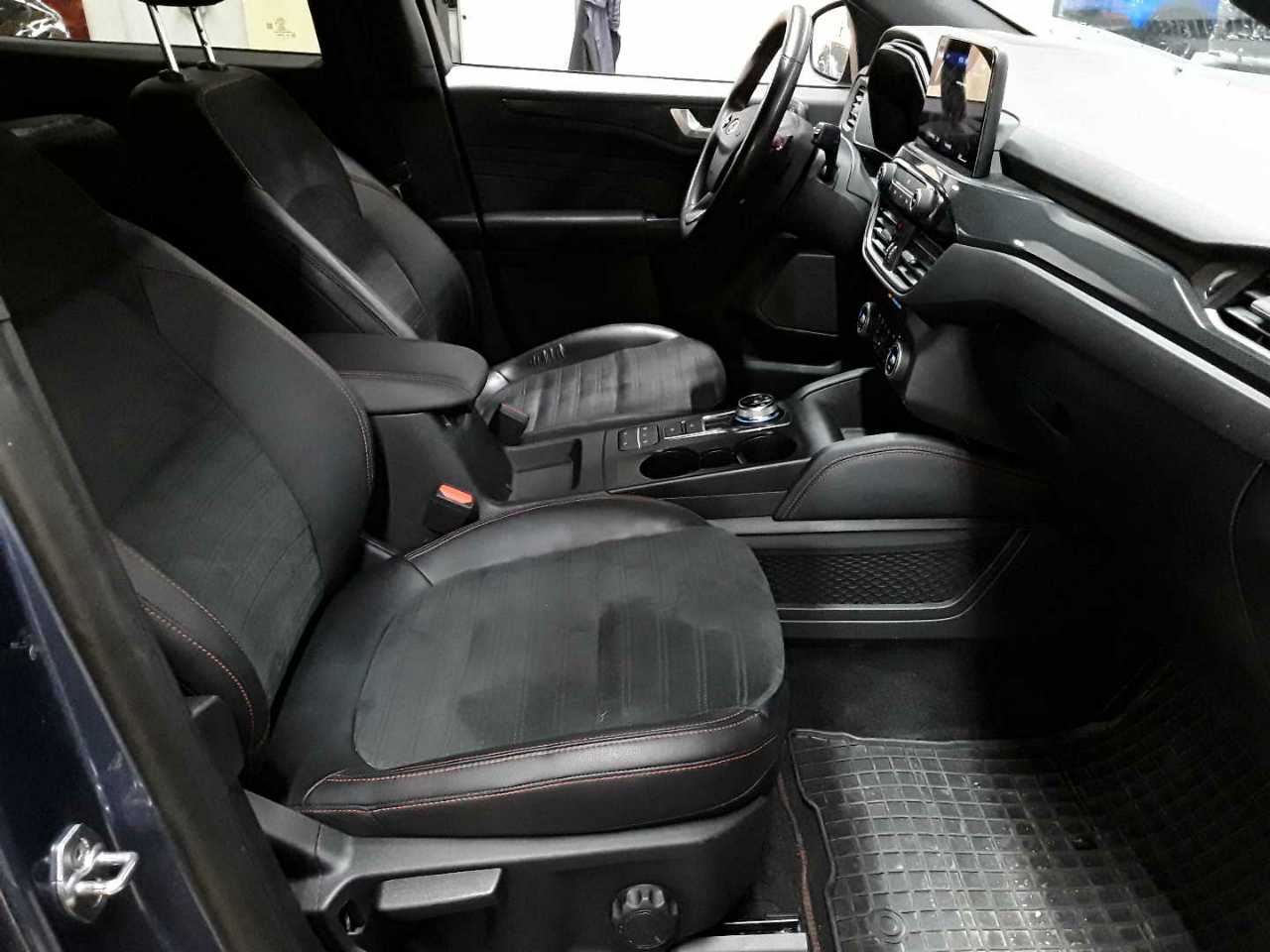 Ford Kuga 2.0 EcoBlue 4x4 Aut. ST-LINE X 8