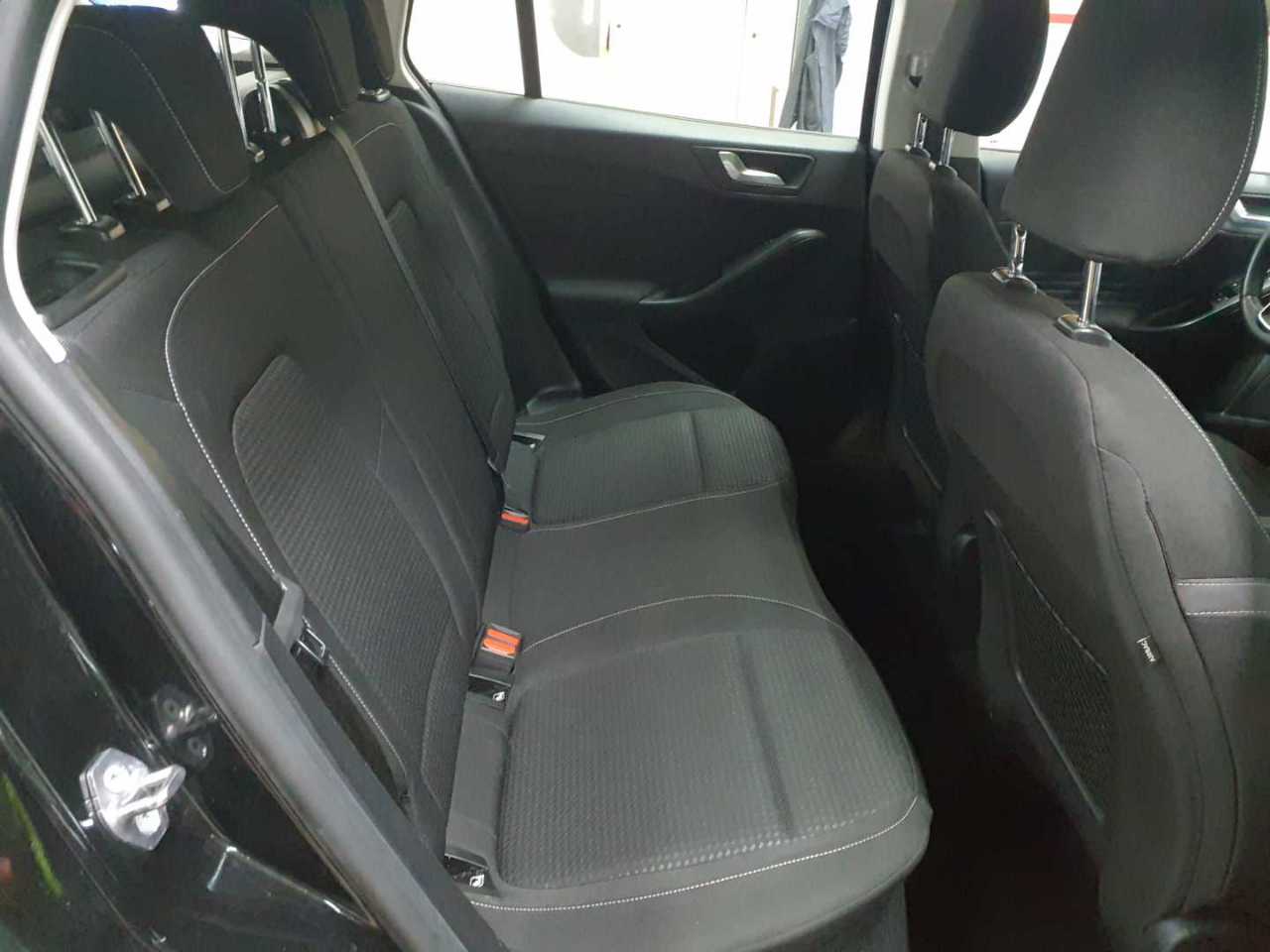 Ford Focus Turnier 1.5 EcoBlue Start-Stopp-System COOL&CONNECT 13