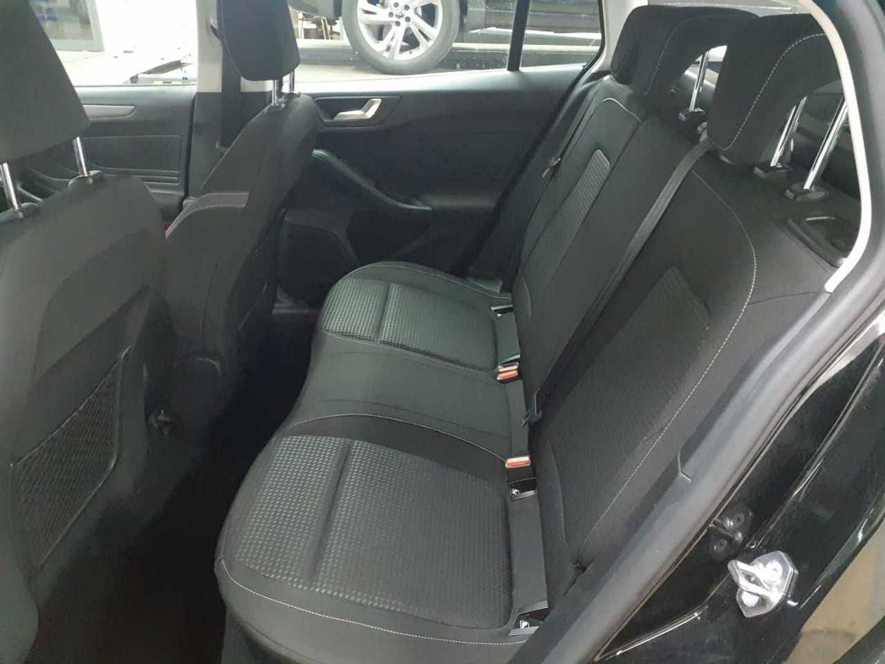 Ford Focus Turnier 1.5 EcoBlue Start-Stopp-System COOL&CONNECT 14