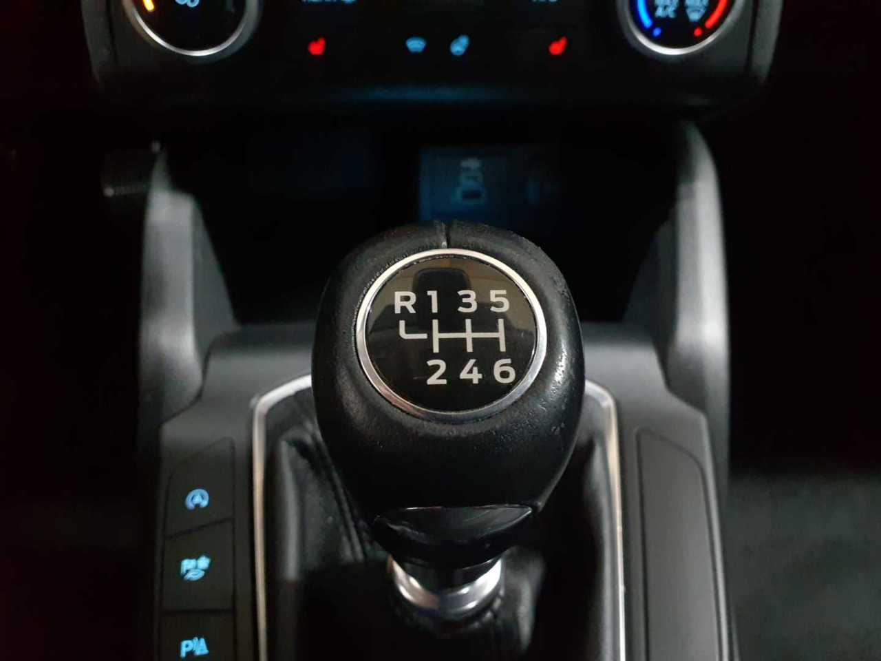 Ford Focus Turnier 1.5 EcoBlue Start-Stopp-System COOL&CONNECT 16