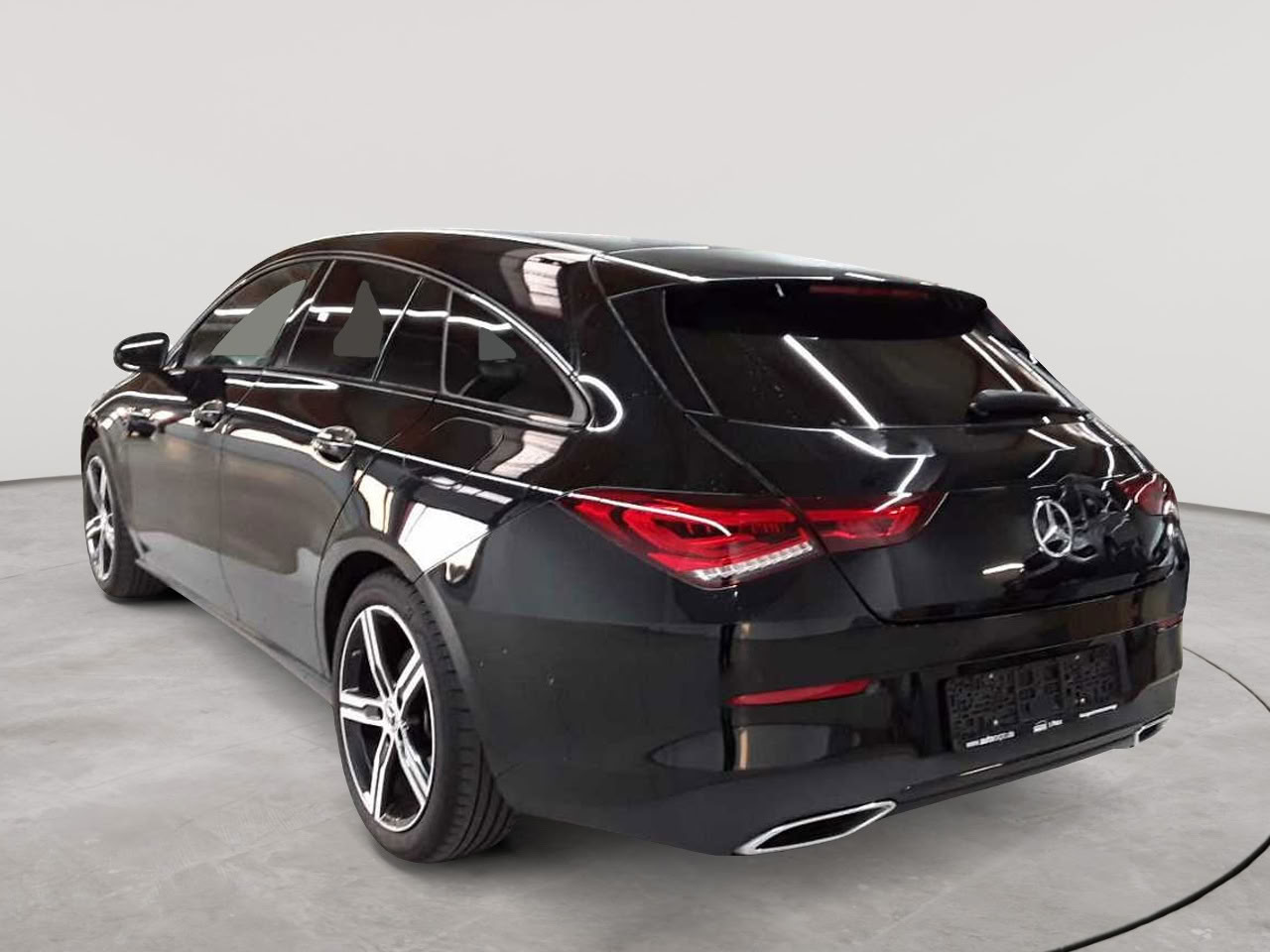 Mercedes-Benz CLA 180 Shooting Brake 7G-DCT Progressive 5
