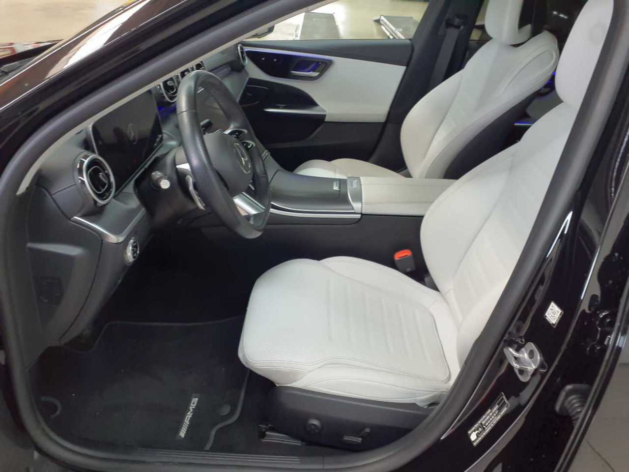Mercedes-Benz C 220 d 4Matic T 9G-TRONIC AMG Line 8