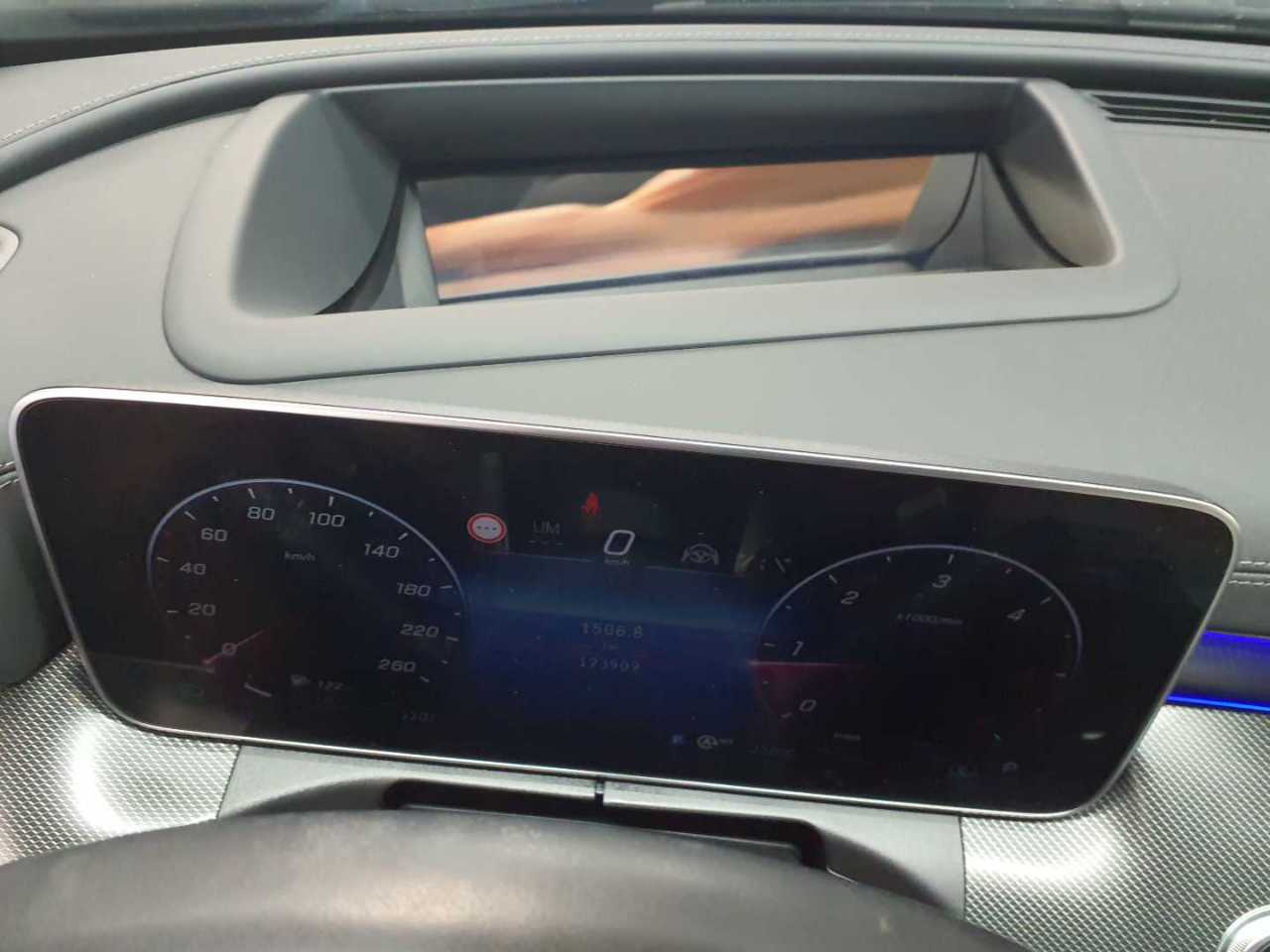 Mercedes-Benz C 220 d 4Matic T 9G-TRONIC AMG Line 16