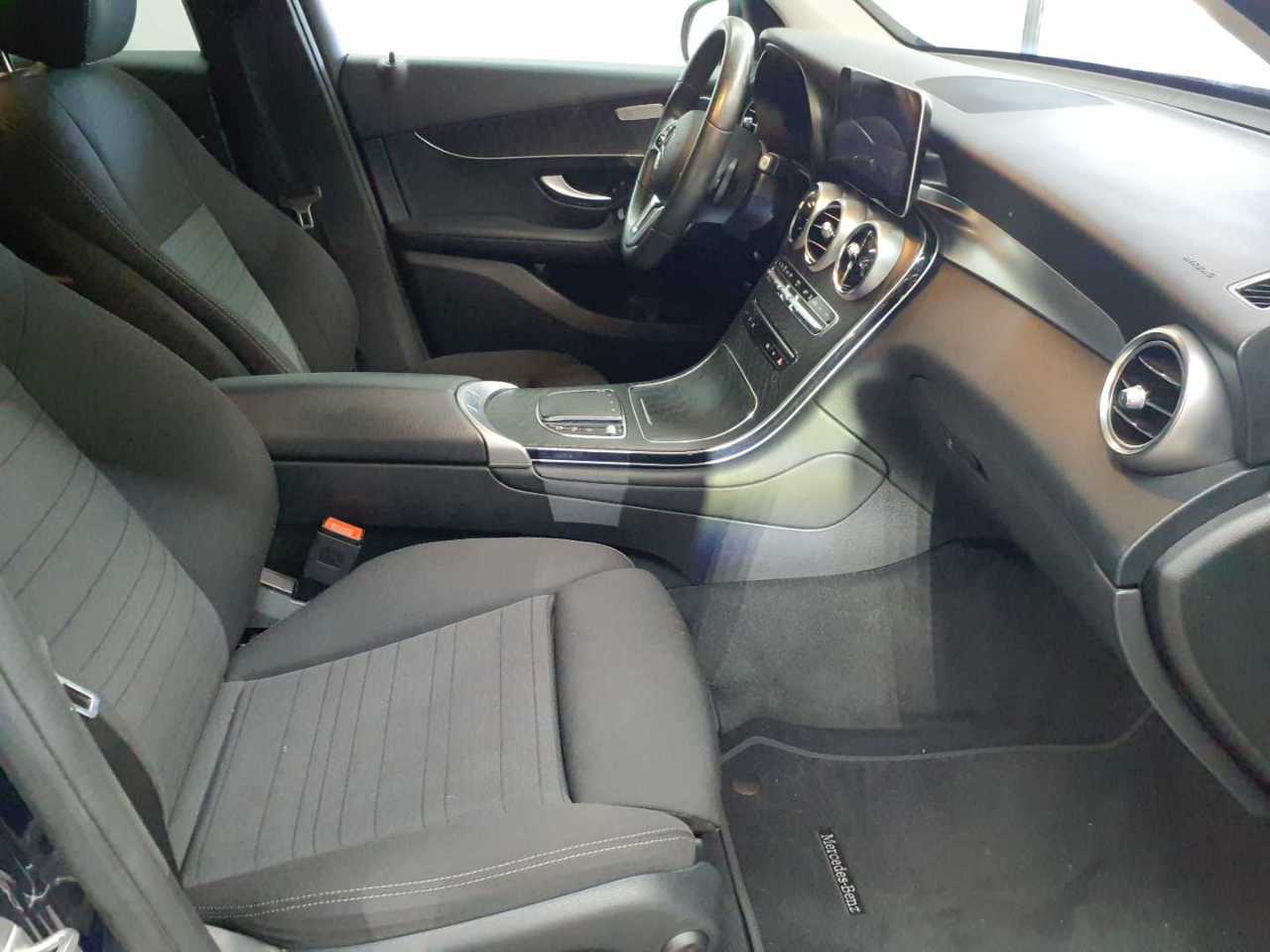 Mercedes-Benz GLC 300 de 4Matic 9G-TRONIC 8