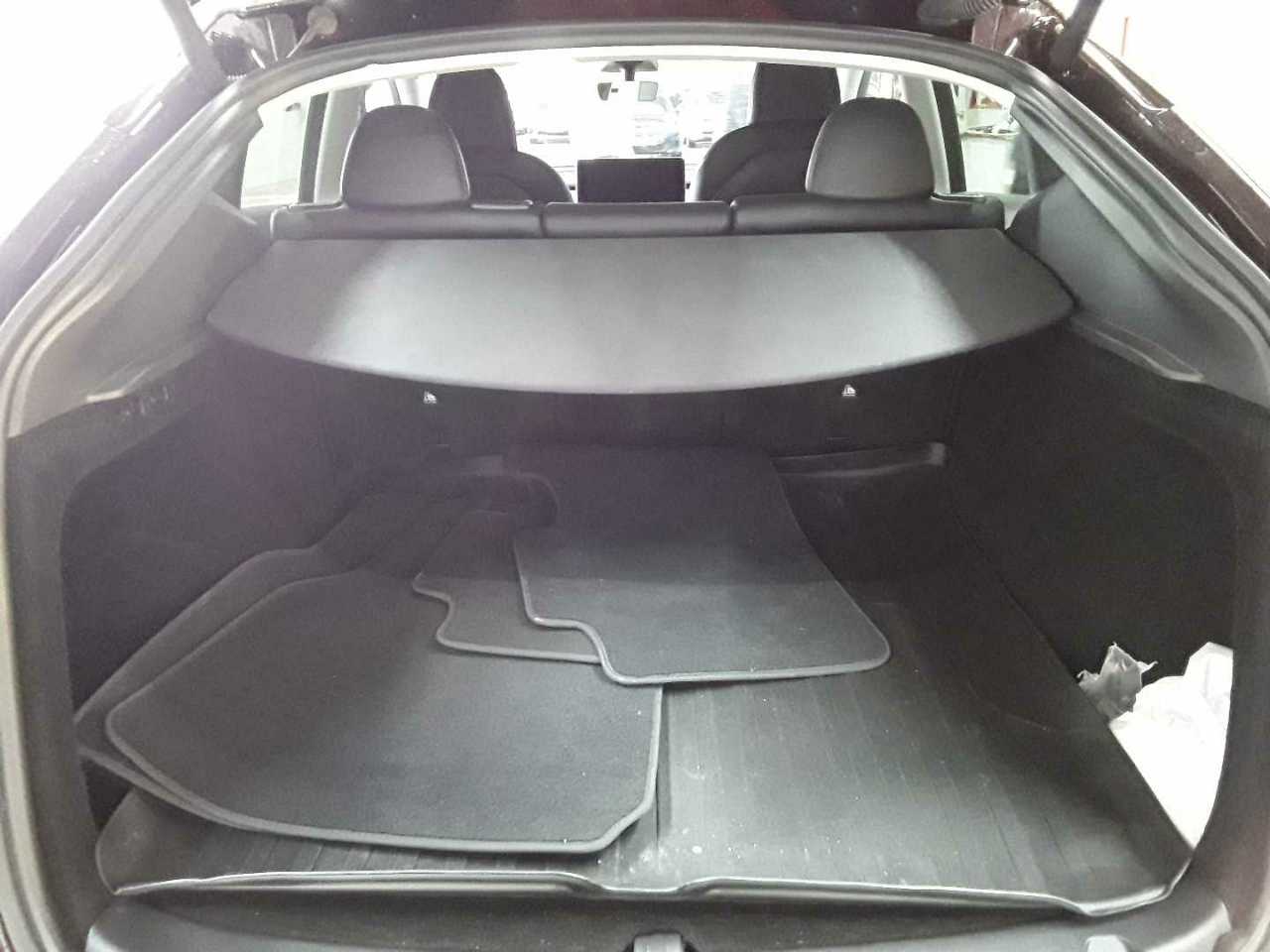 Tesla Model Y Performance Dual Motor AWD 15