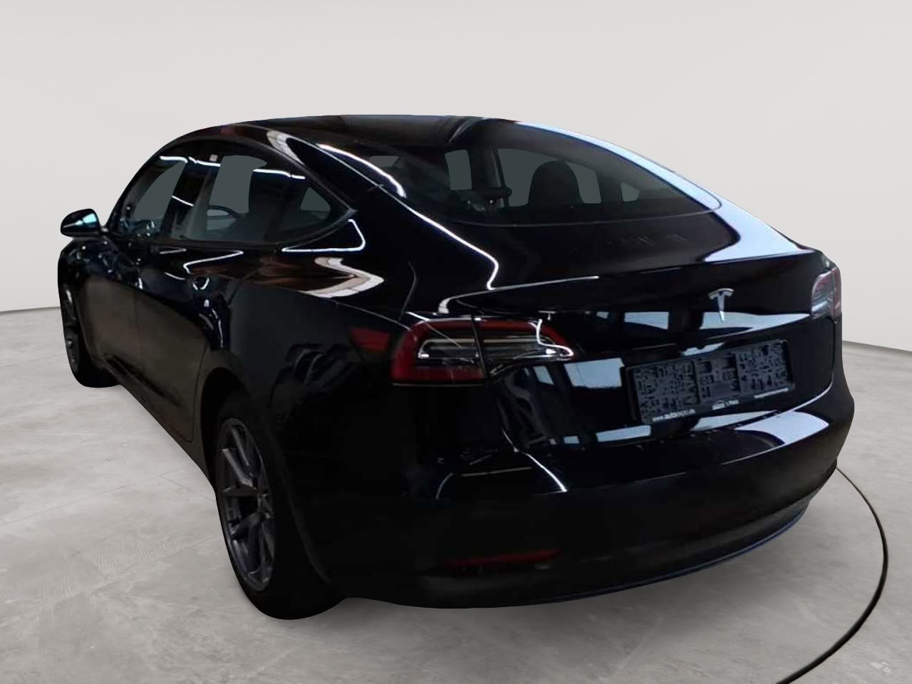 Tesla Model 3 RWD Hinterradantrieb 5