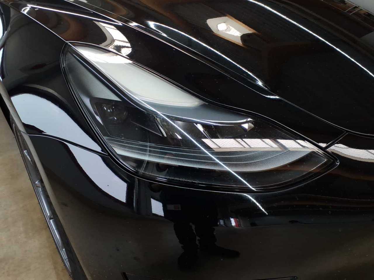 Tesla Model 3 RWD Hinterradantrieb 18