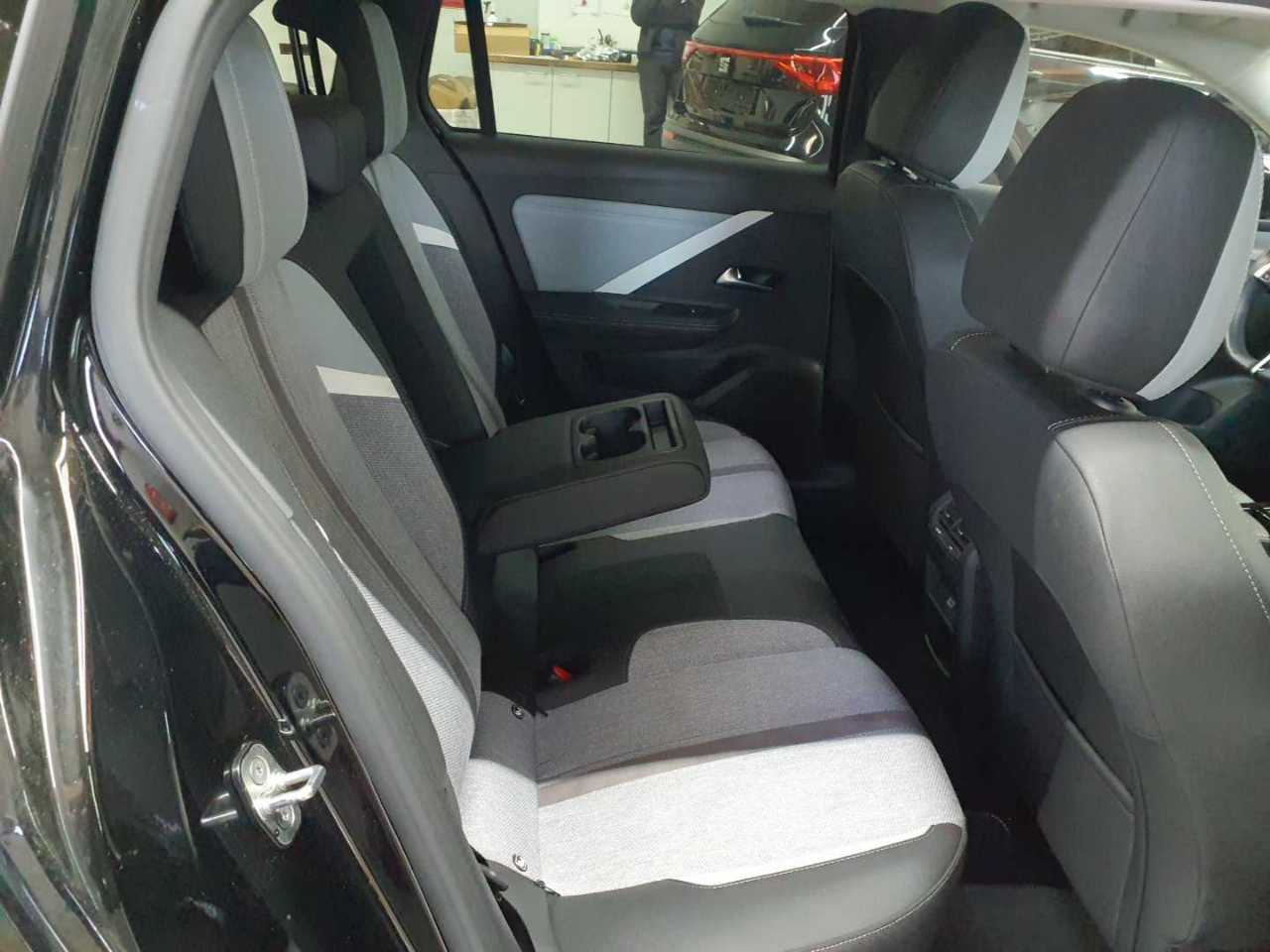 Opel Astra Sports Tourer 1.5 D Automatik Elegance 13