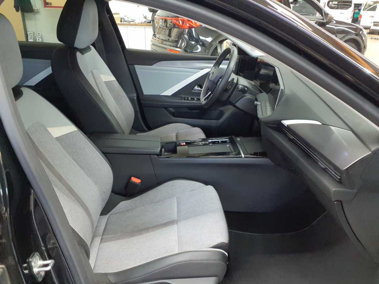 Opel Astra Sports Tourer 1.5 D Automatik Elegance 7
