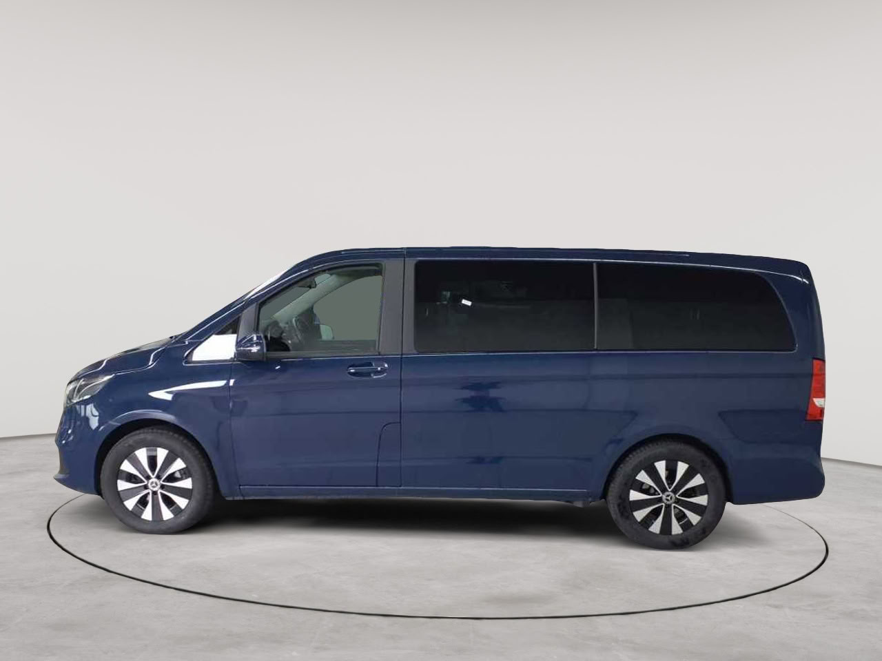 Mercedes-Benz EQV 300 lang 6