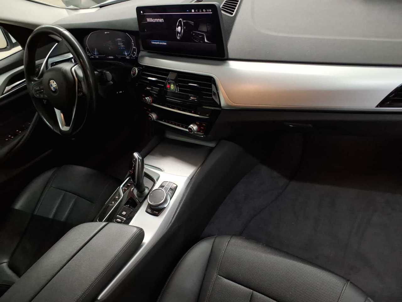 BMW 530e xDrive Touring Aut. 9